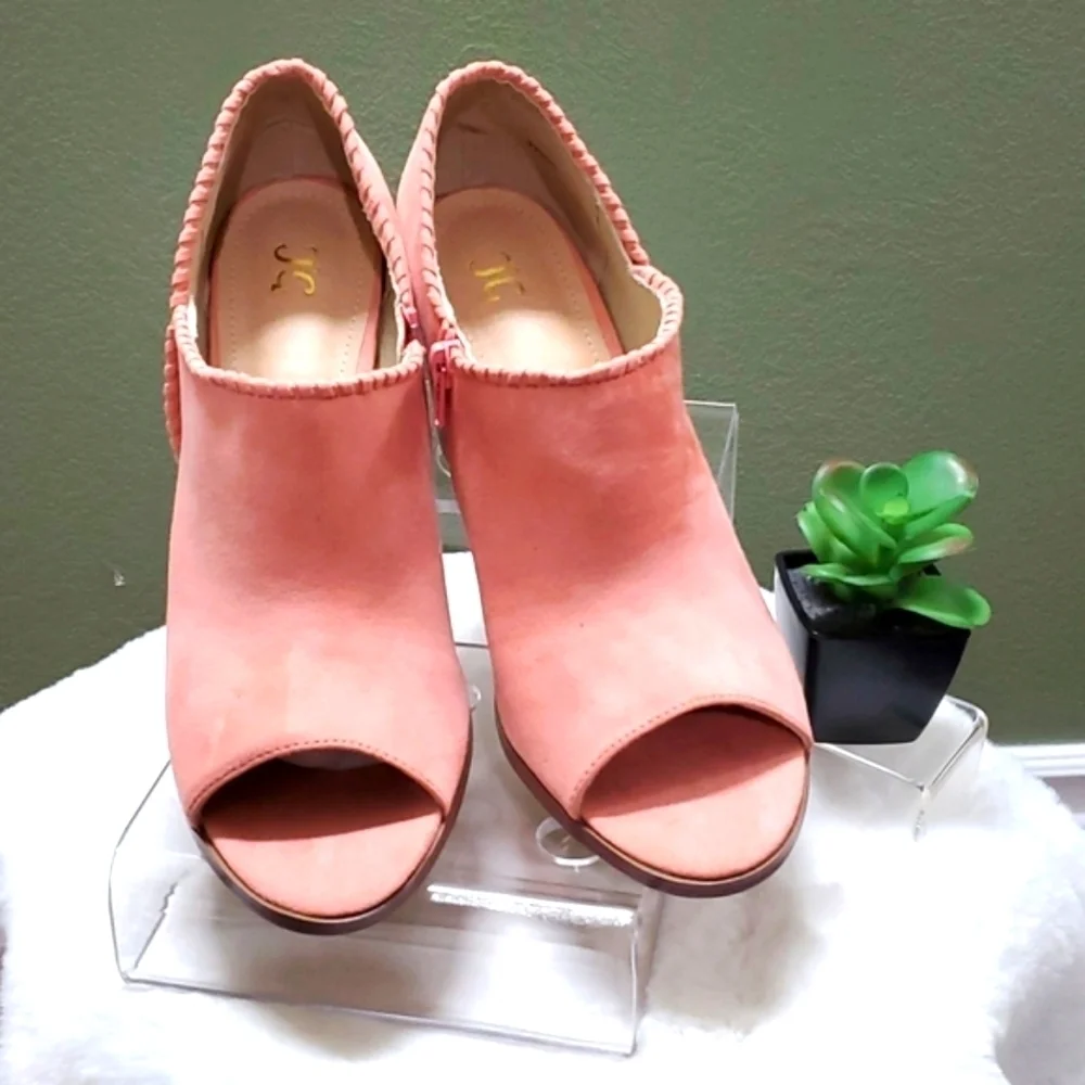 Journee Collection Womens Kimana Side Zip Bootie